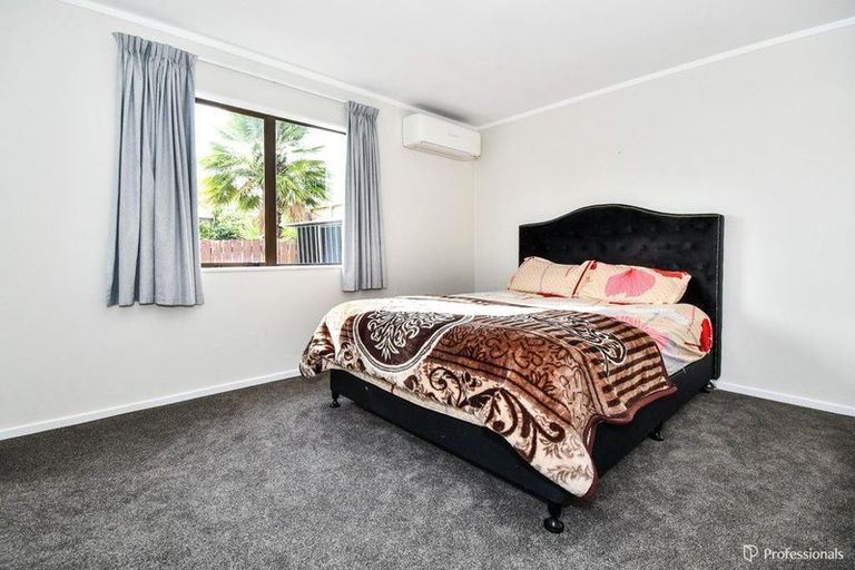 Photo of property in 2/9 Porchester Road, Papakura, 2110