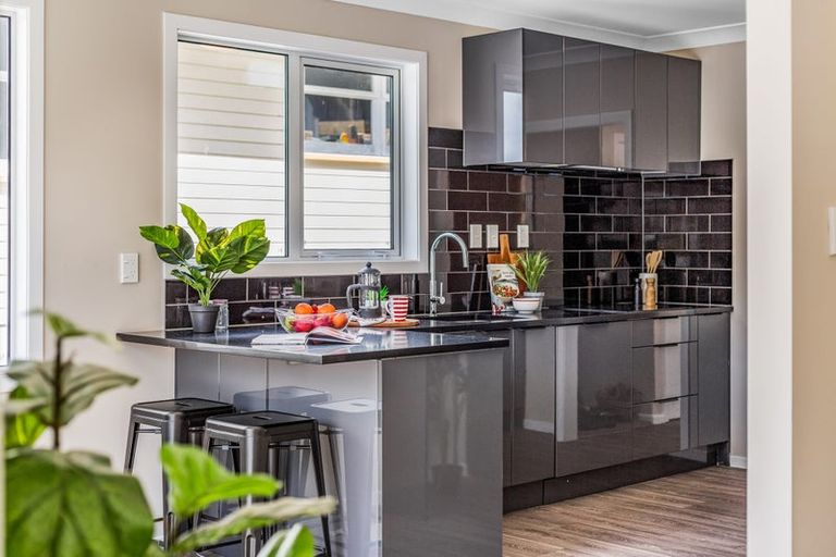 Photo of property in 156 Paremata Road, Paremata, Porirua, 5024