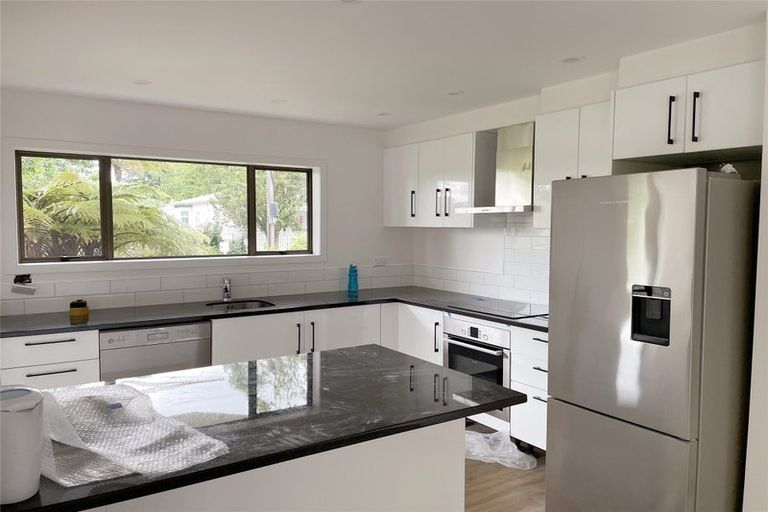 Photo of property in 1/10 Hunter Street, Hamilton Lake, Hamilton, 3204