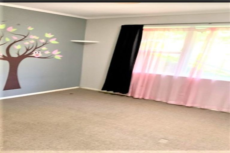 Photo of property in 9 Damian Grove, Waterloo, Lower Hutt, 5011