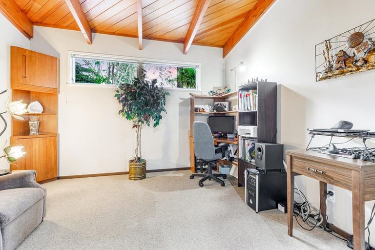 Photo of property in 834 West Coast Road, Waiatarua, Auckland, 0604