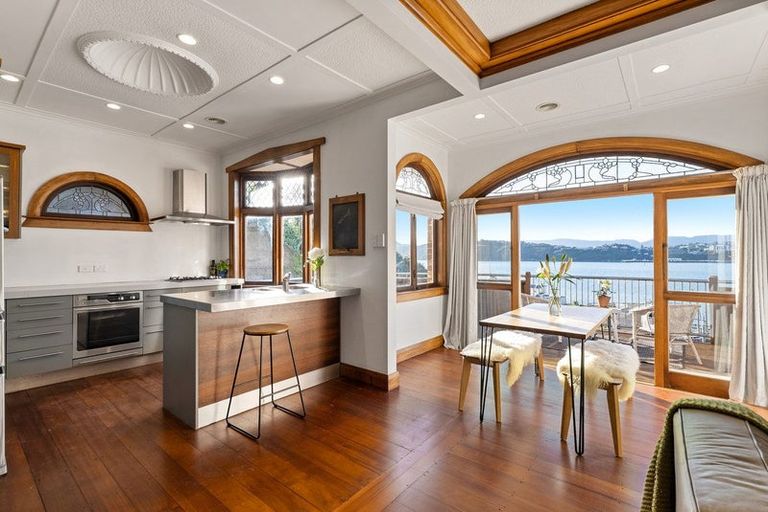 Photo of property in 450 Evans Bay Parade, Hataitai, Wellington, 6021