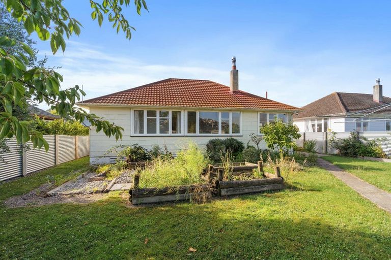 Photo of property in 162 Cole Street, Masterton, 5810