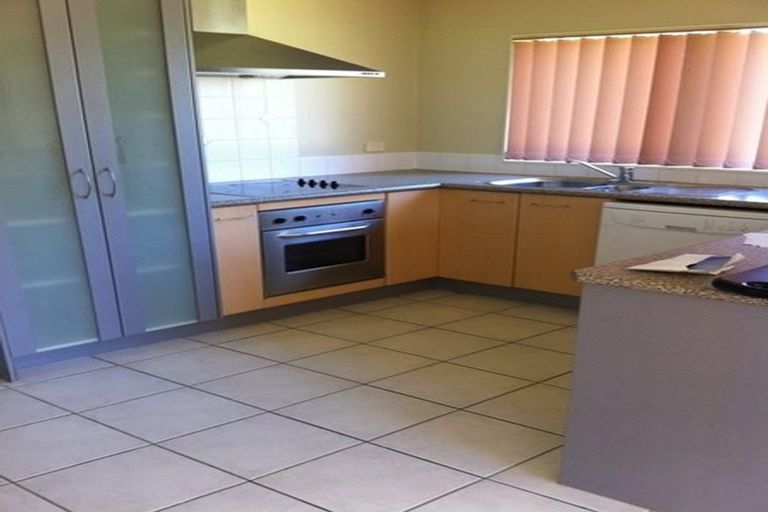 Photo of property in 6 Richfield Crescent, Westgate, Auckland, 0614