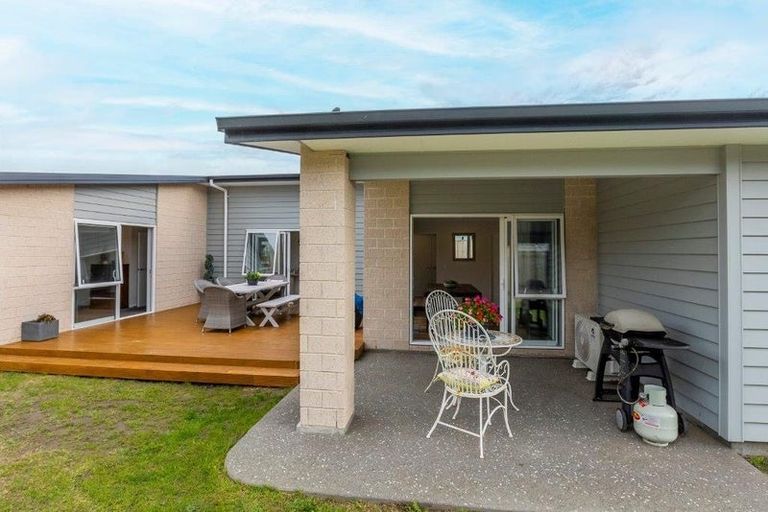 Photo of property in 110 The Drive, Otaihanga, Paraparaumu, 5032