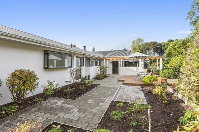 Photo of property in 51 Garden Place, Glenleith, Dunedin, 9010