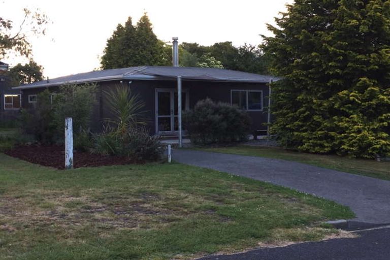 Photo of property in 22 Ogilvie Road, Kinloch, Taupo, 3377