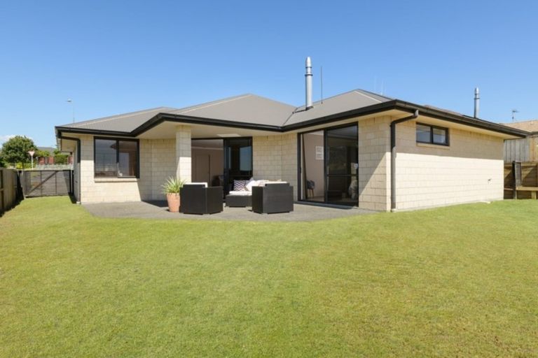 Photo of property in 1 Formosa Place, Pyes Pa, Tauranga, 3112