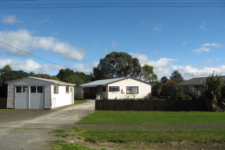 Photo of property in 27 Charles Street, Takapau, 4203