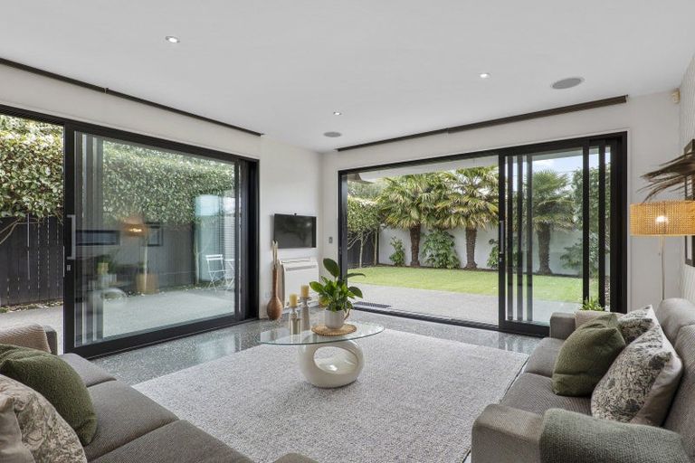 Photo of property in 48 Office Road, Merivale, Christchurch, 8014