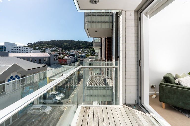 Photo of property in Republic Apartments, 3c/11 Tennyson Street, Te Aro, Wellington, 6011