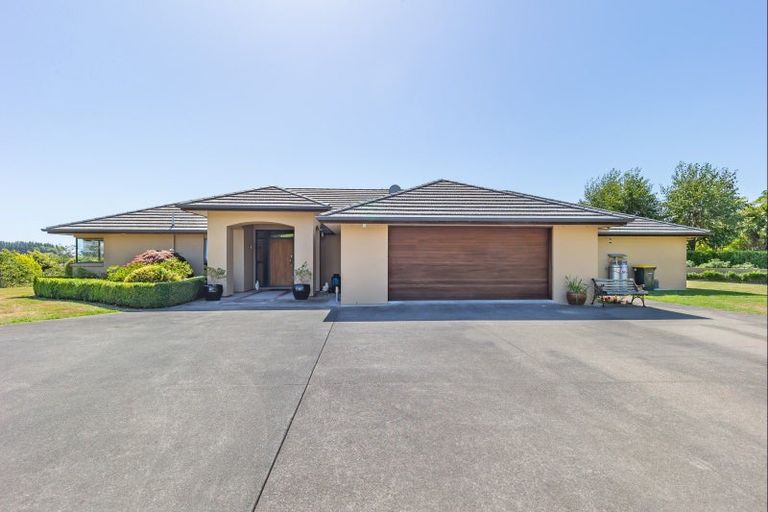 Photo of property in 40 Manakau Heights Drive, Manakau, Otaki, 5583