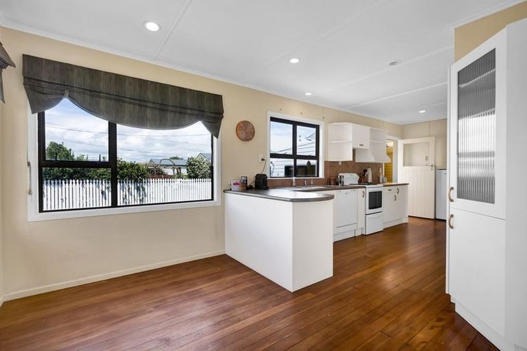 Photo of property in 14 Beach Street, Fitzroy, New Plymouth, 4312