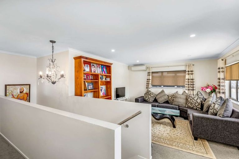 Photo of property in 22 Te Aramanu Crescent, Papakura, 2110