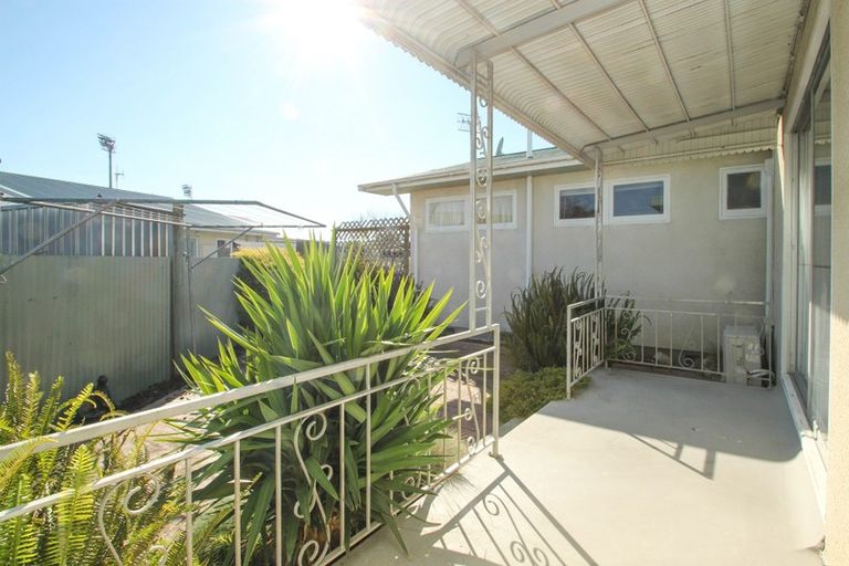 Photo of property in 2/163 Vigor Brown Street, Napier South, Napier, 4110