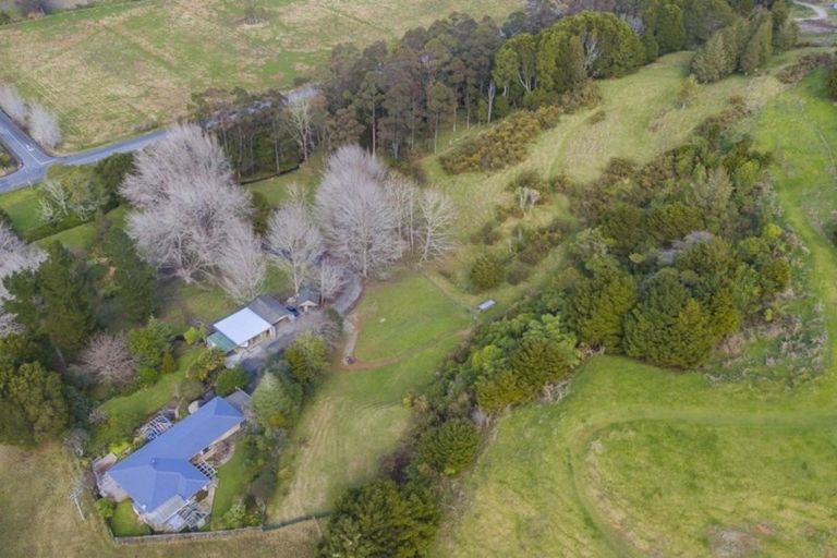 Photo of property in 236 Kaipara Flats Road, Dome Forest, Warkworth, 0981