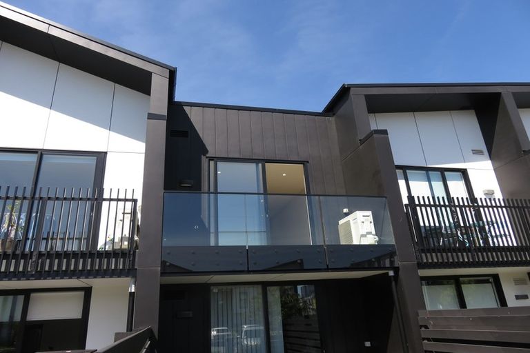 Photo of property in 8/283 Brougham Street, Sydenham, Christchurch, 8023