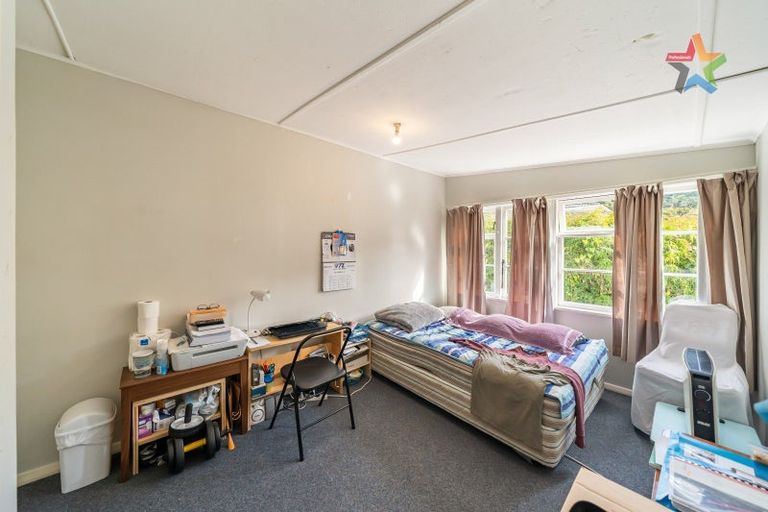 Photo of property in 75 Raukawa Street, Stokes Valley, Lower Hutt, 5019