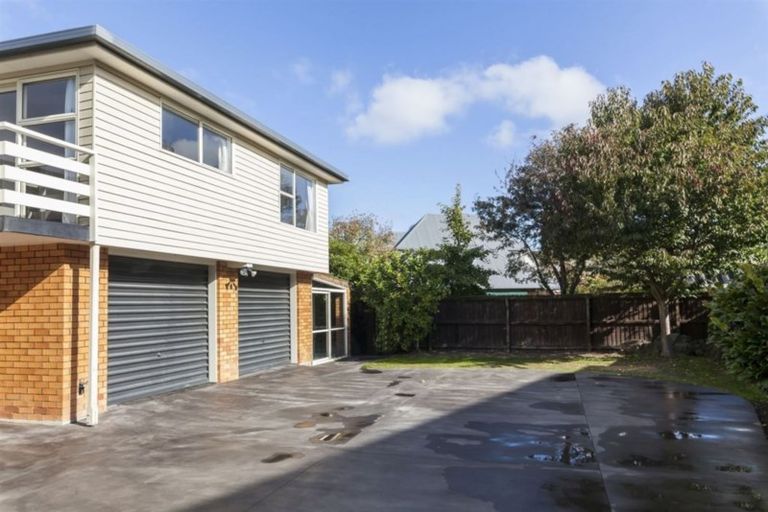 Photo of property in 19 San Rafael Place, Burnside, Christchurch, 8053