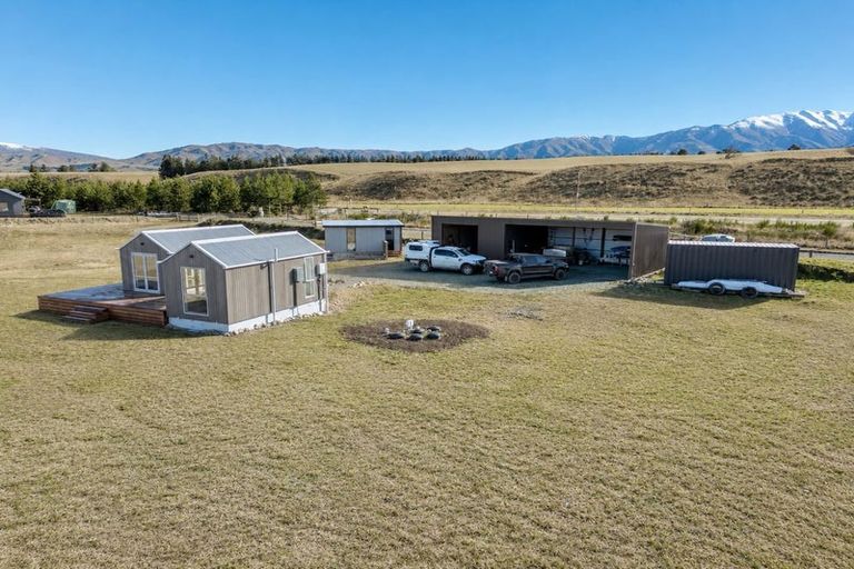 Photo of property in 764 Hakataramea Valley Road, Hakataramea Valley, 9498