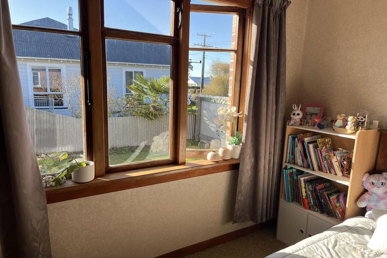 Photo of property in 42 Harris Street, Waimate, 7924
