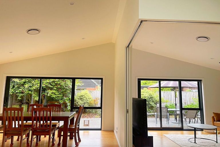 Photo of property in 242 Memorial Avenue, Burnside, Christchurch, 8053