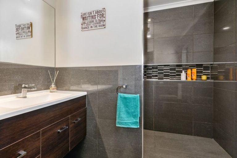 Photo of property in 28 Tennyson Drive, Owhata, Rotorua, 3010