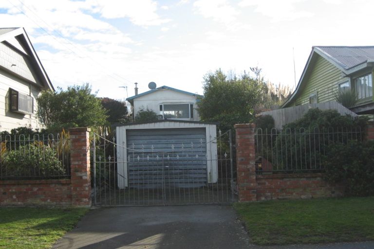 Photo of property in 16 Tovey Street, New Brighton, Christchurch, 8061