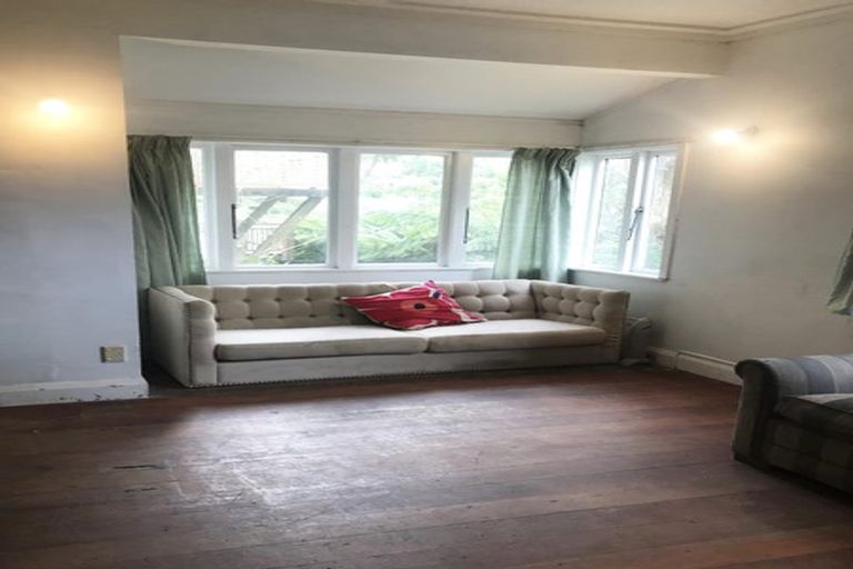 Photo of property in 19 Hadfield Terrace, Kelburn, Wellington, 6012