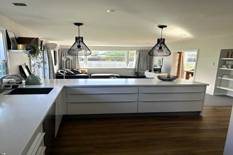 Photo of property in 27 Heath Street, Burnside, Christchurch, 8053