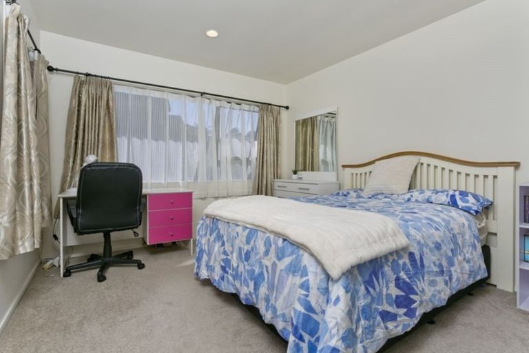 Photo of property in 43 Crestview Place, Browns Bay, Auckland, 0630