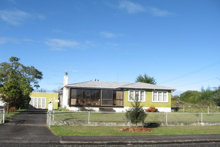 Photo of property in 5 Clark Street, Manurewa, Auckland, 2102