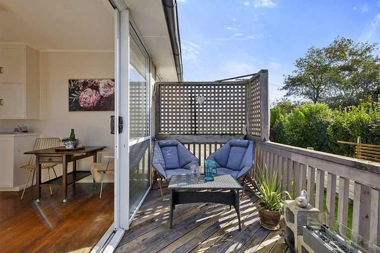 Photo of property in 17 Aotea Street, Welbourn, New Plymouth, 4312