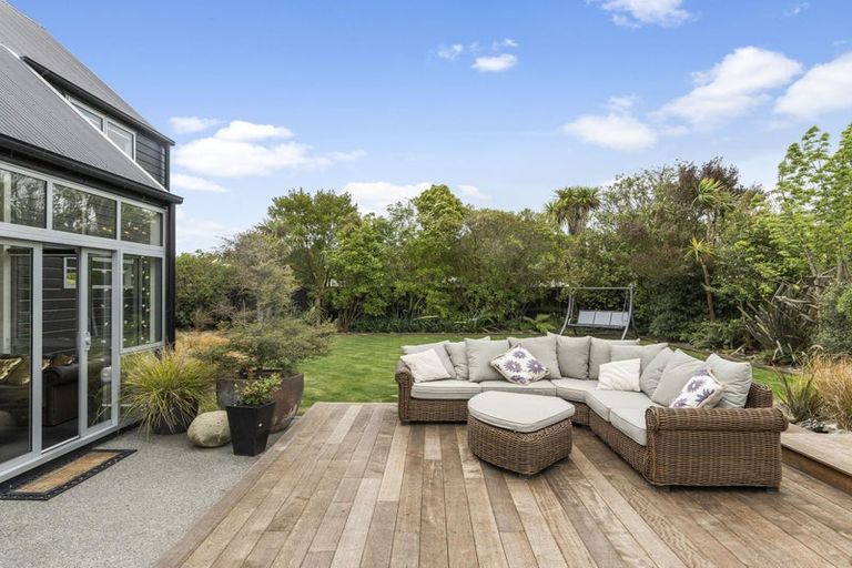 Photo of property in 44 Valecrest Avenue, Parklands, Christchurch, 8083