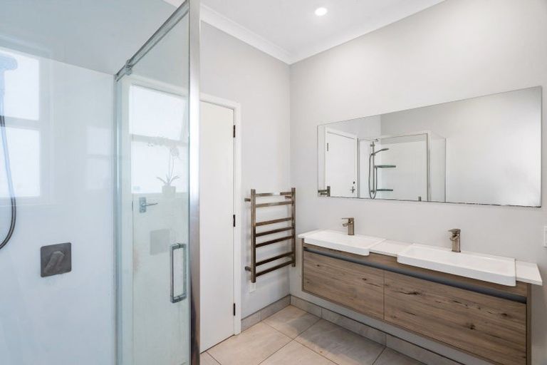 Photo of property in 911 Avenue Road East, Parkvale, Hastings, 4122