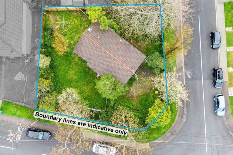 Photo of property in 8 Spargo Road, Massey, Auckland, 0614