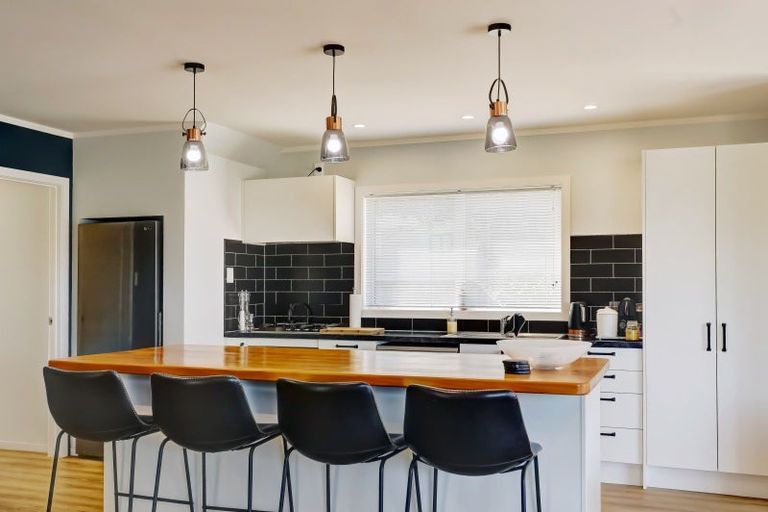 Photo of property in 8 Nukumaru Parade, Waiinu Beach, Whanganui, 4588