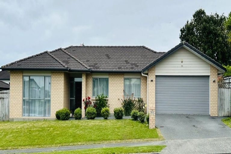 Photo of property in 76 Westgate Drive, Massey, Auckland, 0614