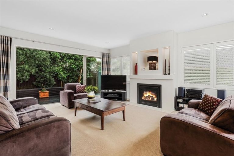 Photo of property in 89a Kowhai Road, Mairangi Bay, Auckland, 0630