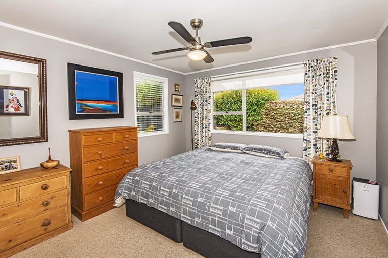 Photo of property in 16 Beazley Crescent, Tikipunga, Whangarei, 0112