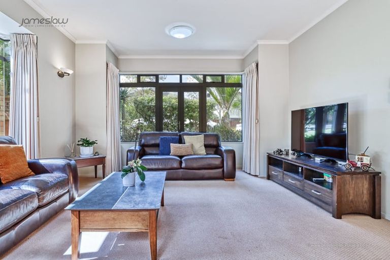 Photo of property in 198 Kyle Road, Greenhithe, Auckland, 0632