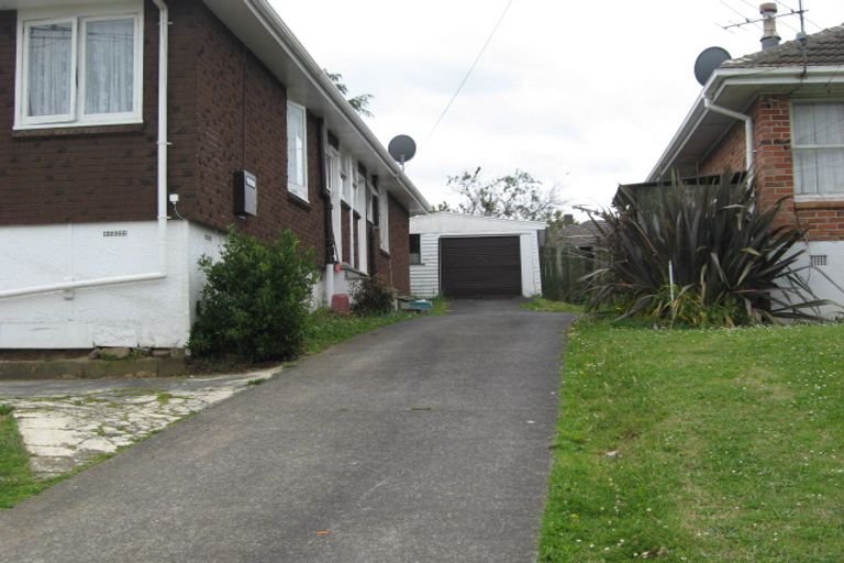 Photo of property in 1/34 Plumley Crescent, Mangere, Auckland, 2022