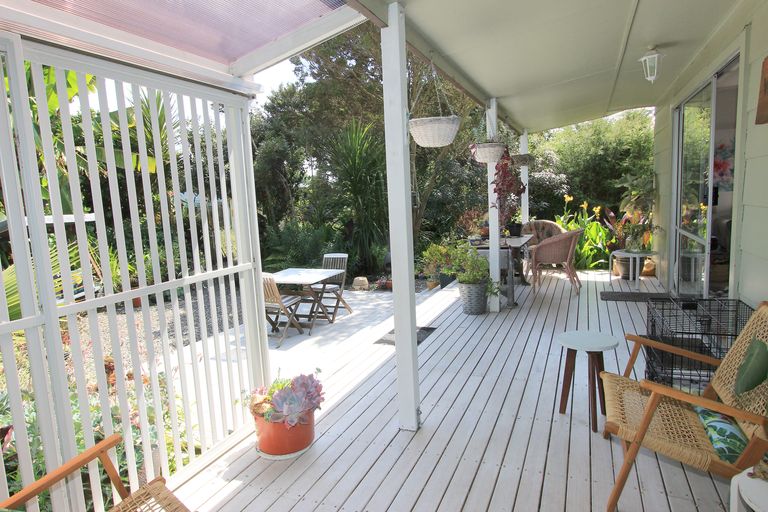 Photo of property in 38 Holdaway Street, Riversdale, Blenheim, 7201