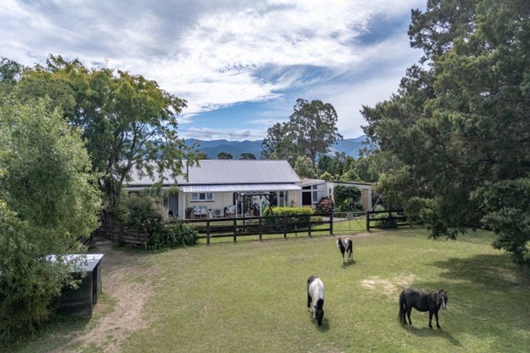 Photo of property in 167 Lincoln Road, Carterton, 5713