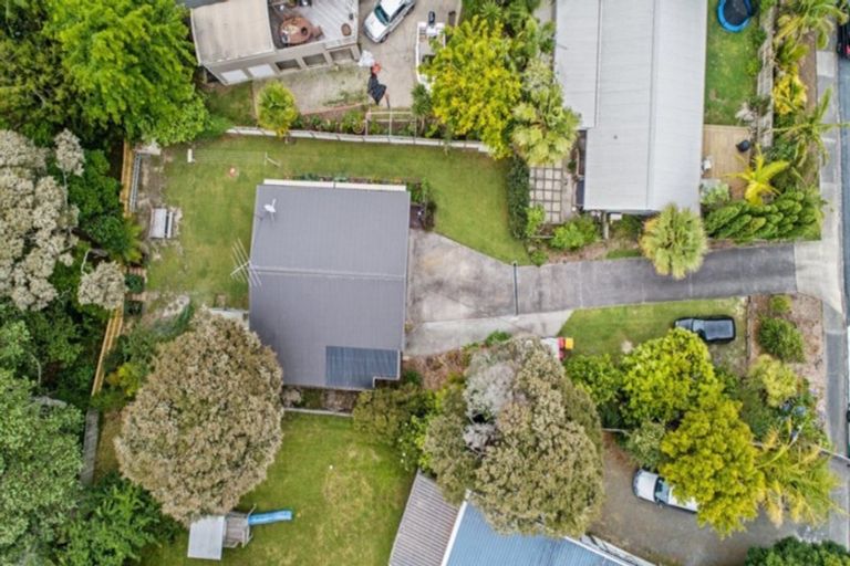 Photo of property in 25 Waiora Road, Stanmore Bay, Whangaparaoa, 0932