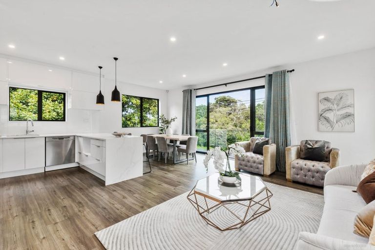 Photo of property in 21 Coroglen Avenue, Birkenhead, Auckland, 0626