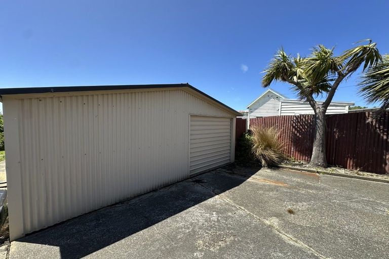 Photo of property in 15 Blackwater Street, Bluff, 9814