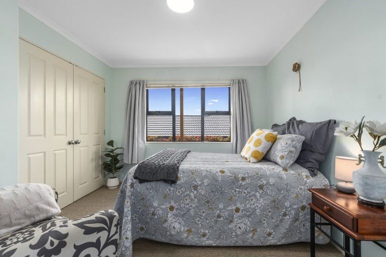 Photo of property in 33 Oteki Park Drive, Welcome Bay, Tauranga, 3112