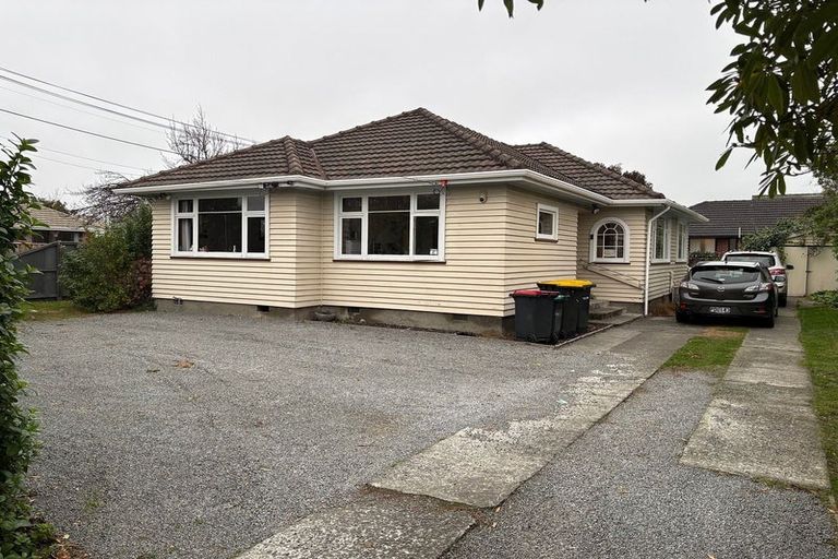 Photo of property in 24 Middleton Road, Upper Riccarton, Christchurch, 8041