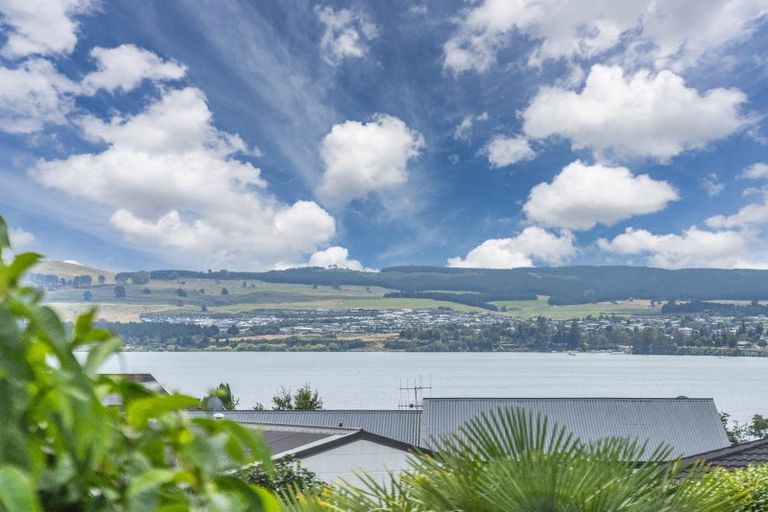 Photo of property in 2/54 Hawai Street, Two Mile Bay, Taupo, 3330